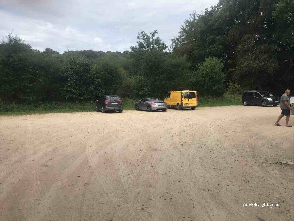 (29410) Plounéour-Ménez - D111 — foto 2