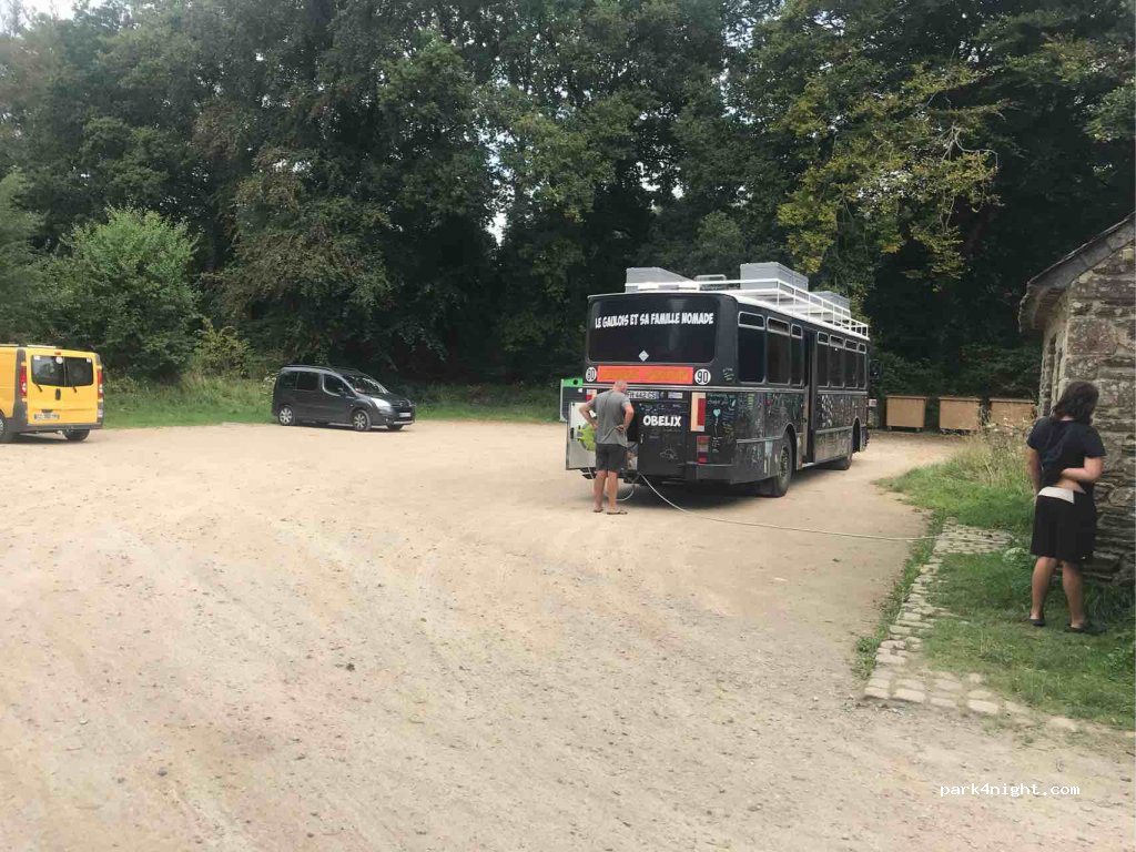 (29410) Plounéour-Ménez - D111 — foto 3