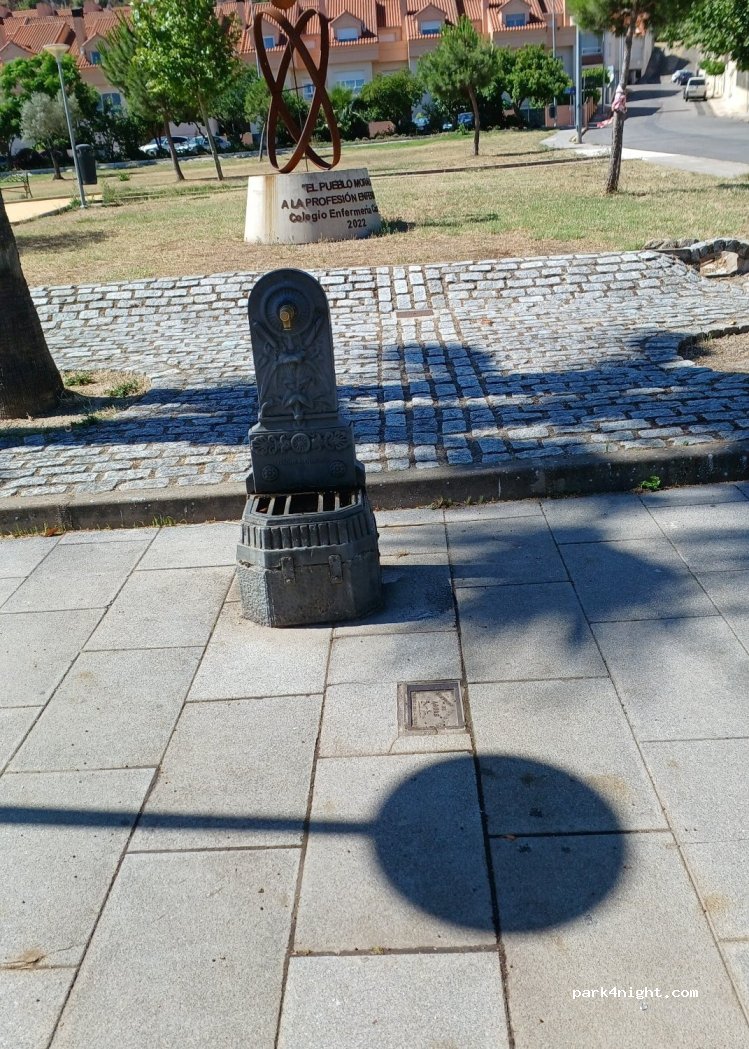 (10300) Navalmoral de la Mata - Av. de las Angustias — foto 4