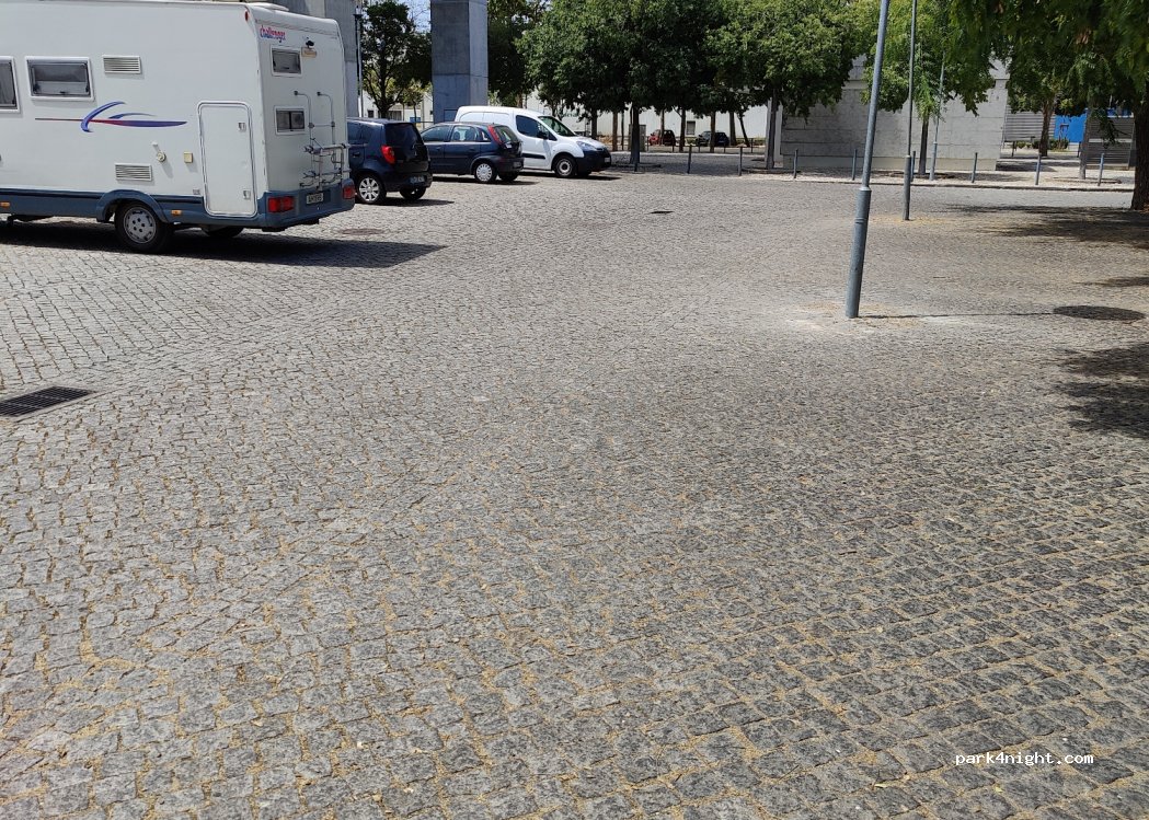 (1990) Sacavém - 46 Rua Príncipe Mónaco — foto