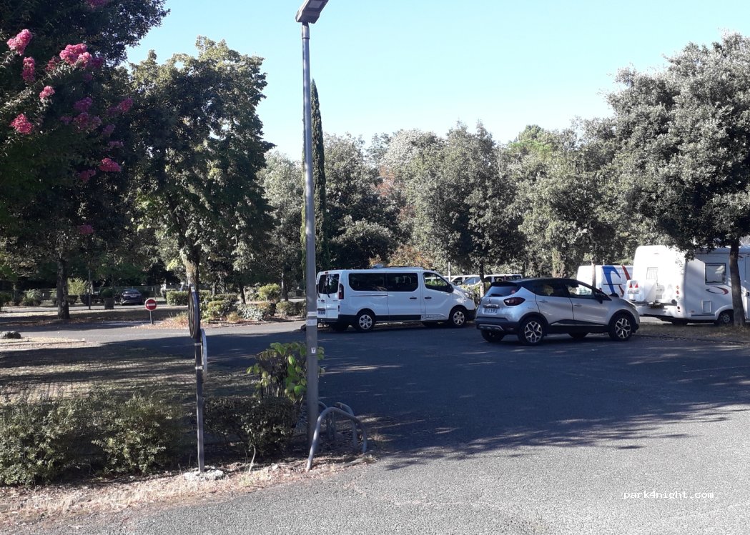 (33700) Mérignac - 55 Avenue du Maréchal de Lattre de Tassigny — foto 3