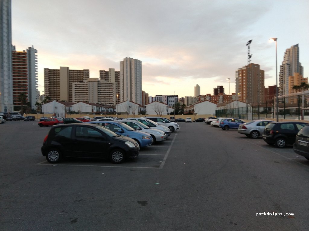 (03503) Benidorm - 13 Avenida de Zamora — foto 2