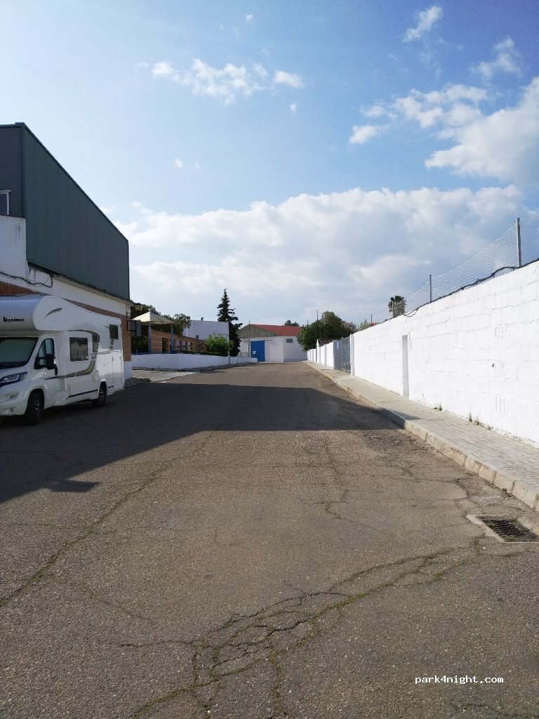 (21260) Santa Olalla del Cala - 14 Calle Poeta Daniel Florido — foto 2