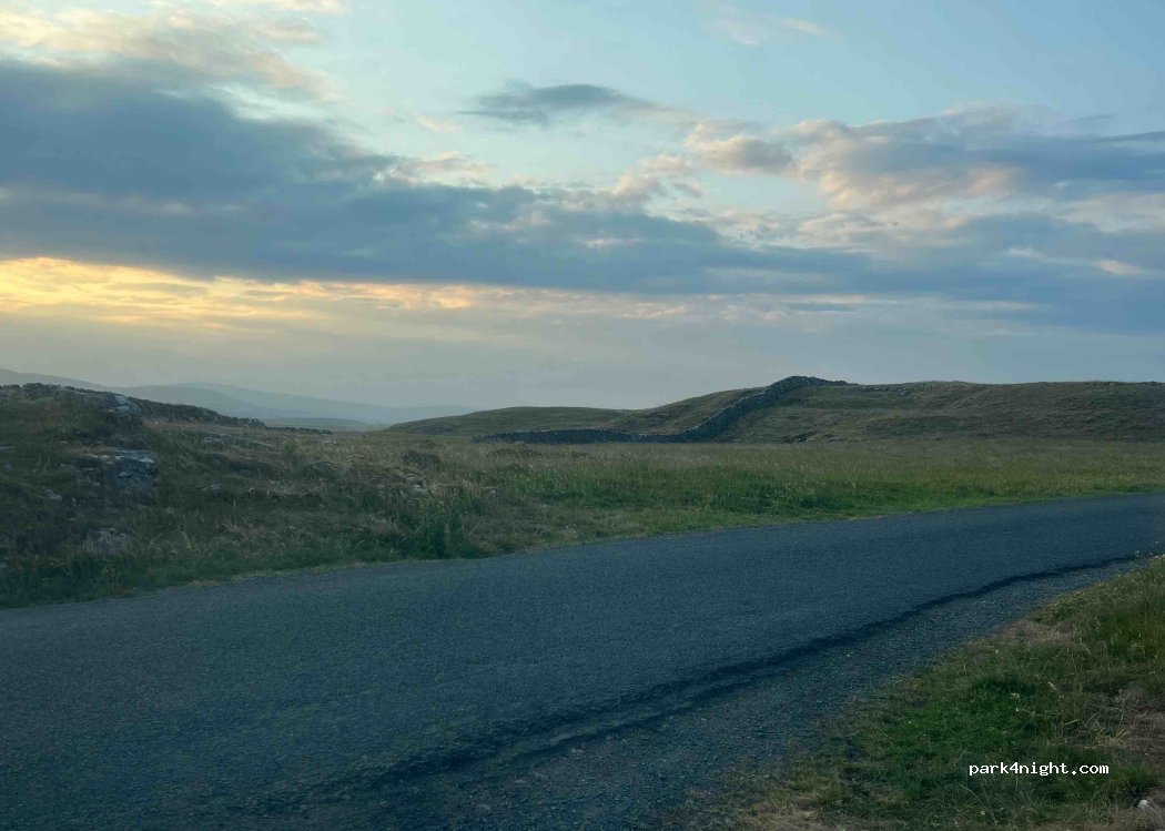 (BD24) Langcliffe - Unnamed Road — foto 2