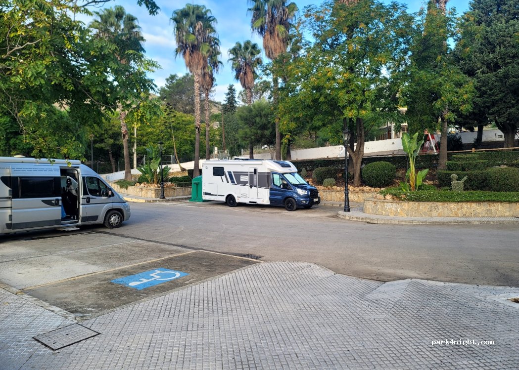 (11640) Bornos - 37 Avenida de la Diputación — foto 5