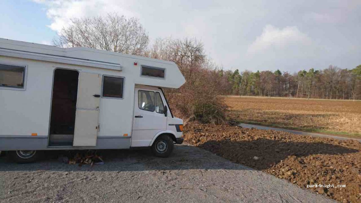 (71287) Weissach - Unnamed Road — foto