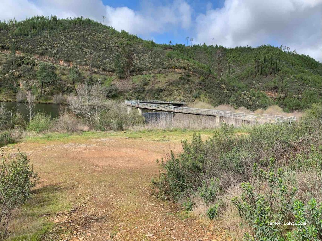 (7480) Avis - Unnamed Road — foto