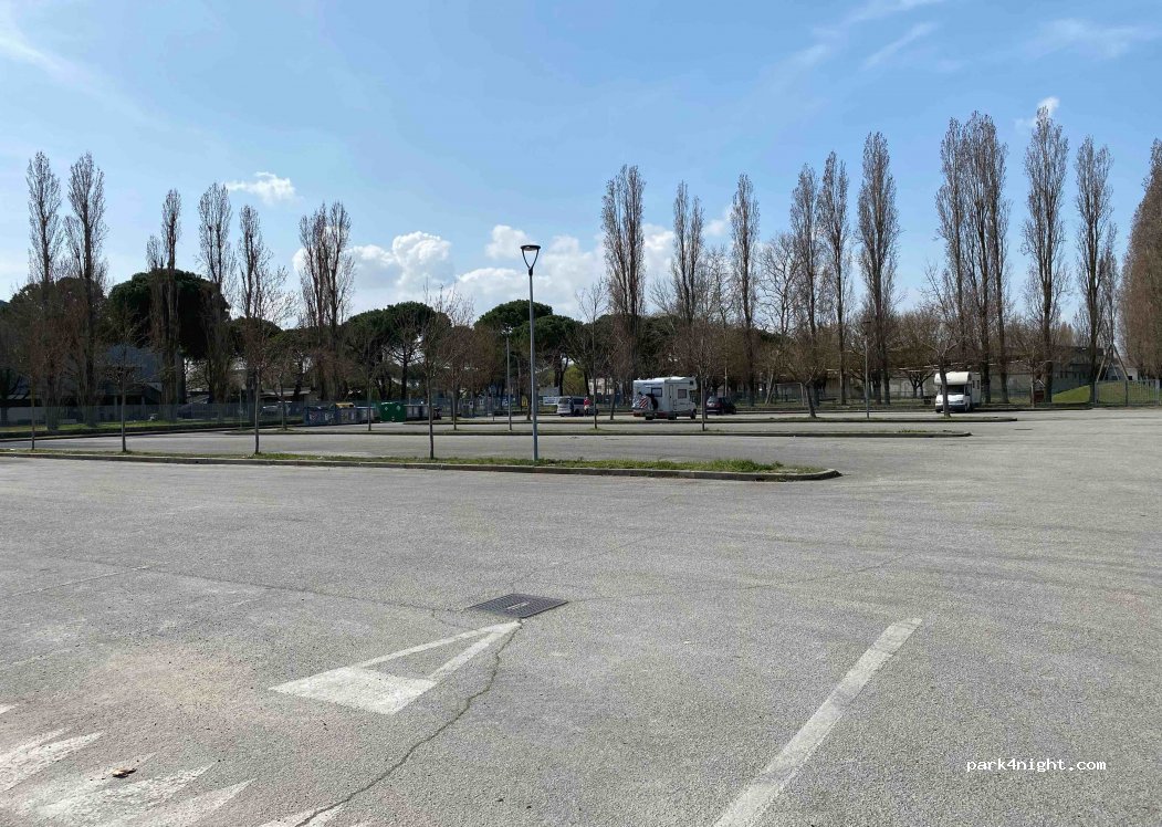 (48015) Cervia - 66 Via Pinarella — foto 2