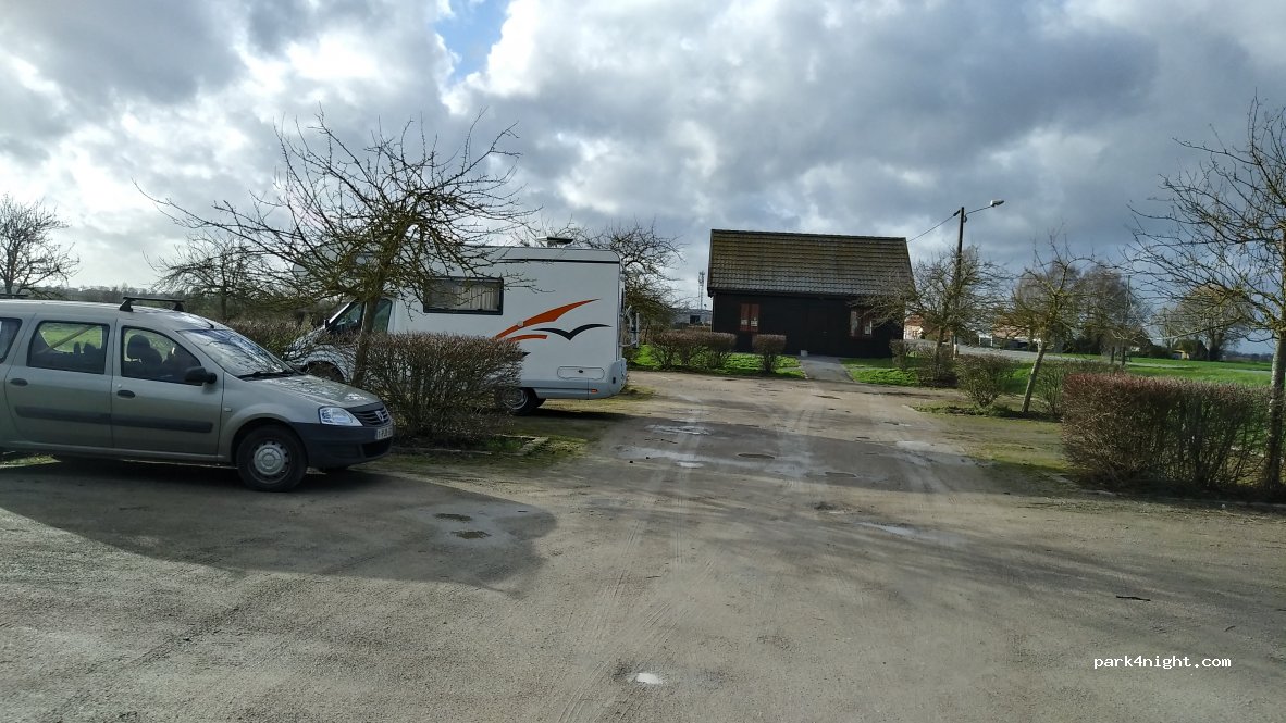 (59122) Oost-Cappel - Route de l'Europe — foto 3