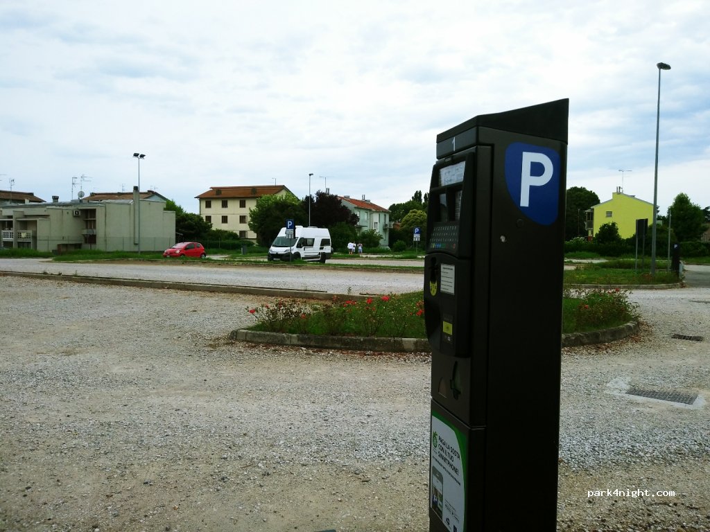 (33051) Aquileia - Via Enrico Curiel — foto
