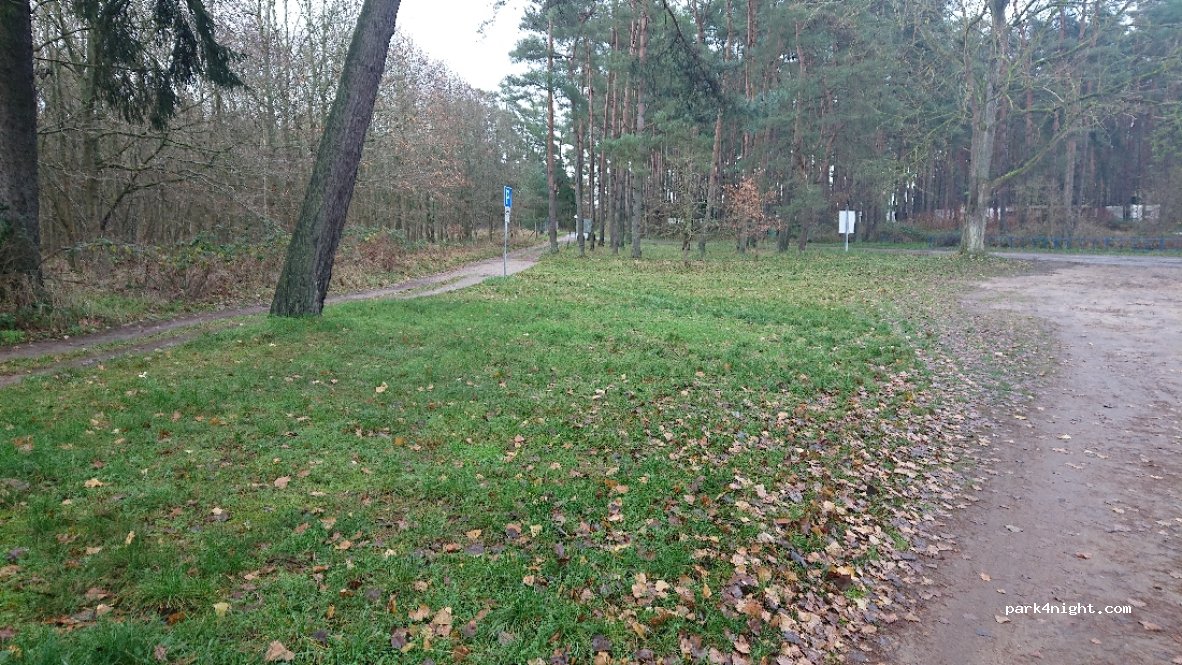(17440) Lütow - 20 Zeltplatzstraße — foto 2
