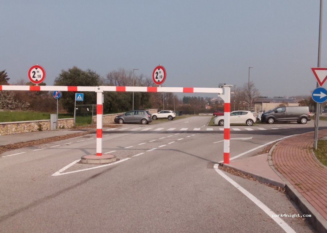 (37017) Lazise - via Mincio — foto 4