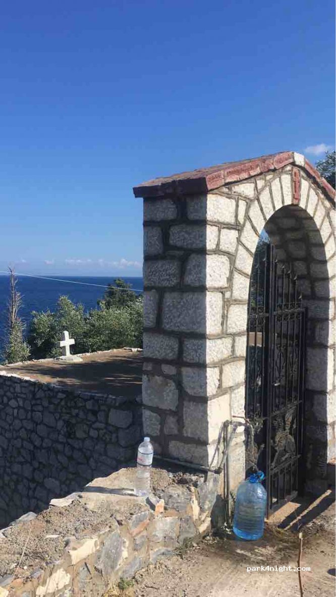 (230 71) Kokkala - Eparchiaki Odos Chosiariou-Gerolimena — foto