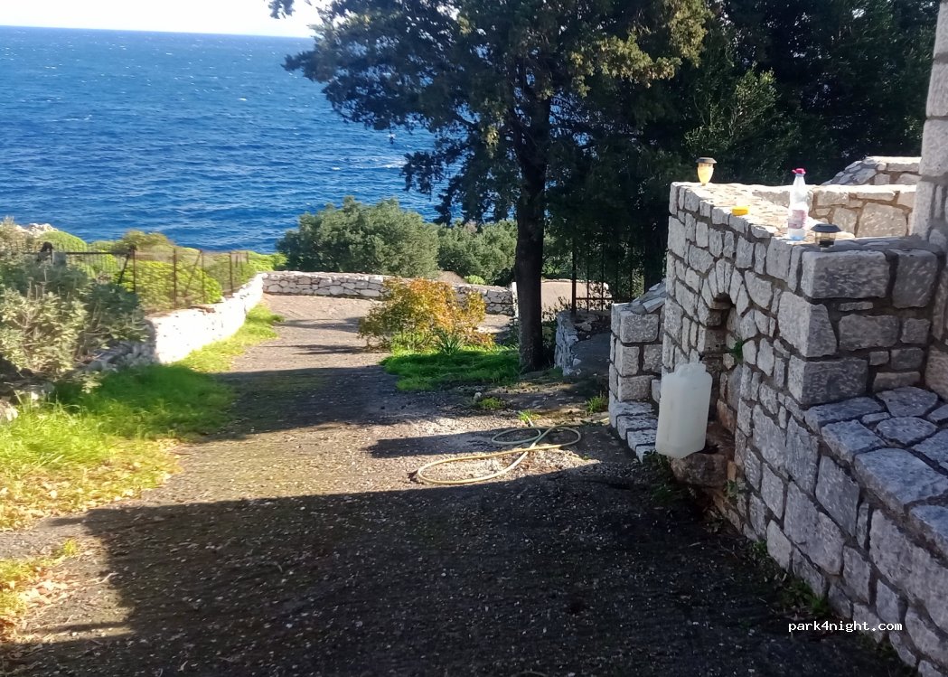 (230 71) Kokkala - Eparchiaki Odos Chosiariou-Gerolimena — foto 2