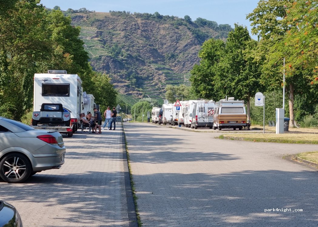 Kobern-Gondorf Caravan Stellplatz — foto 2