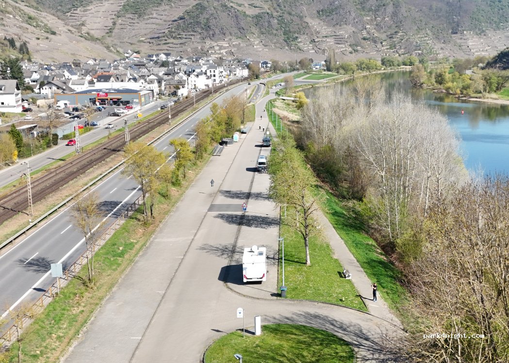 Kobern-Gondorf Caravan Stellplatz — foto 5