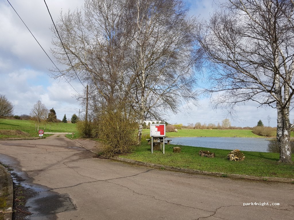 (78310) Coignières - Route de Lévis Saint-Nom — foto