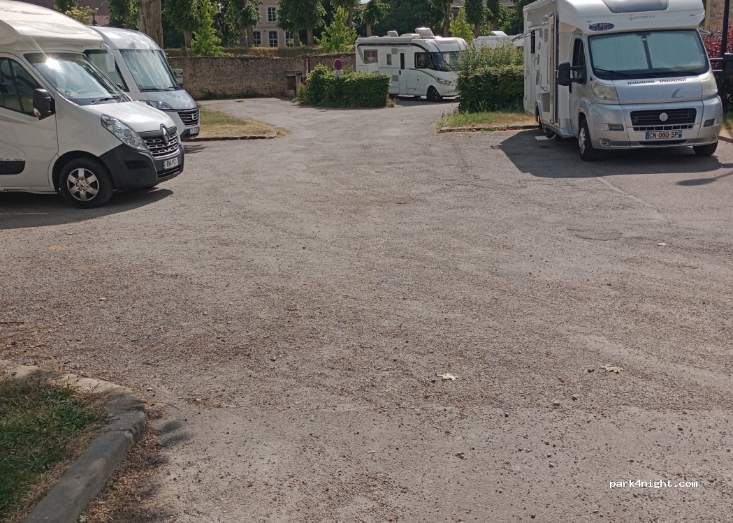 (27130) Verneuil-sur-Avre - 33-85 Avenue André Chasles — foto 2