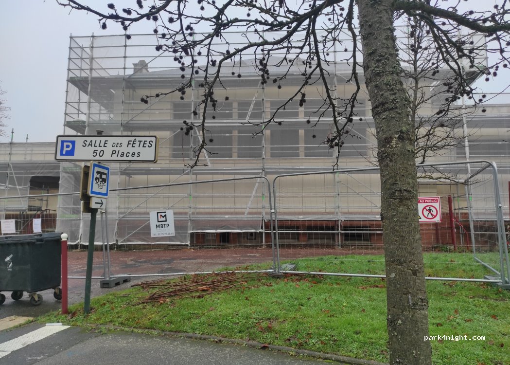 (27130) Verneuil-sur-Avre - 33-85 Avenue André Chasles — foto 4