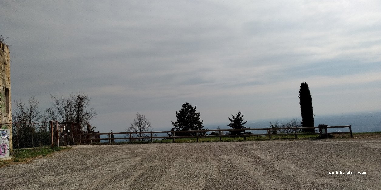 (37128) Verona - 36a Viale dei Colli — foto