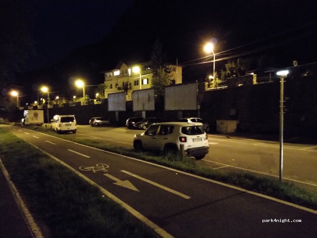 (39100) Bozen - 17 Sarntaler Straße — foto
