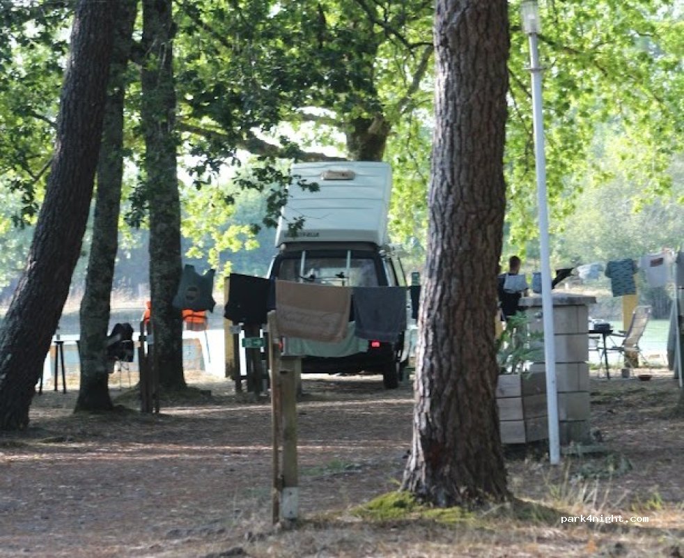 Camping Le Chêne du Lac — foto