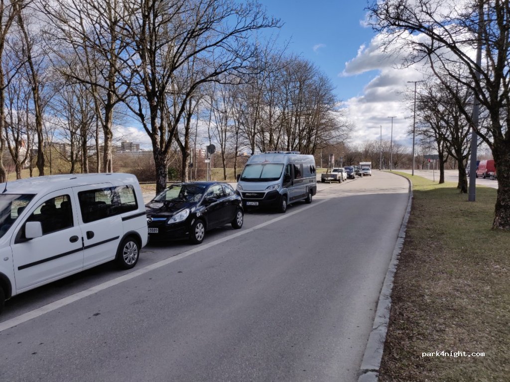 (81737) München - 26 Fritz-Schäffer-Straße — foto