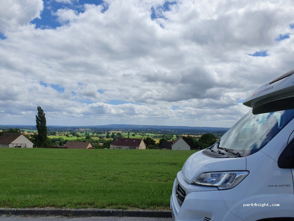 (61250) Vingt-Hanaps - 2 Les Blutots — foto 2