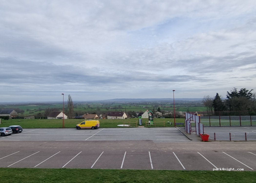(61250) Vingt-Hanaps - 2 Les Blutots — foto 3