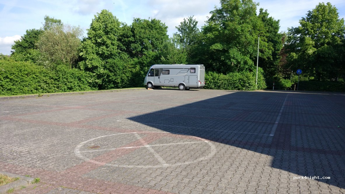 (65520) Bad Camberg - 3 Am Sportzentrum — foto 2