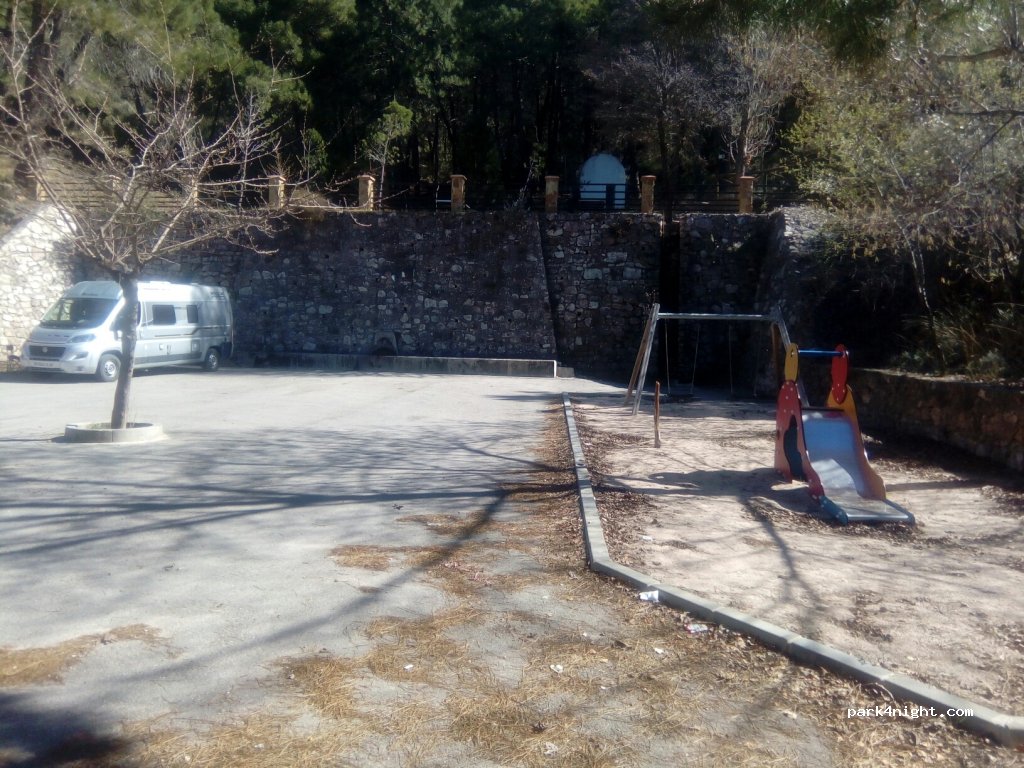 (23390) Benatae - Carretera Puente Honda — foto 3