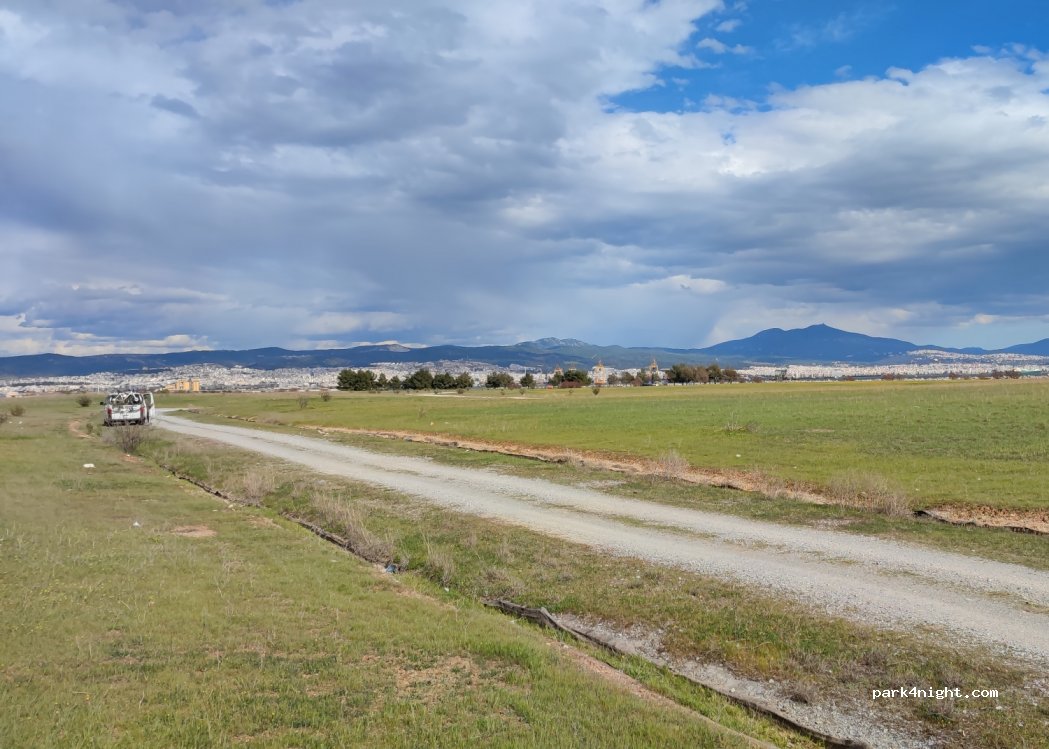 (570 09) Delta - Unnamed Road — foto 3