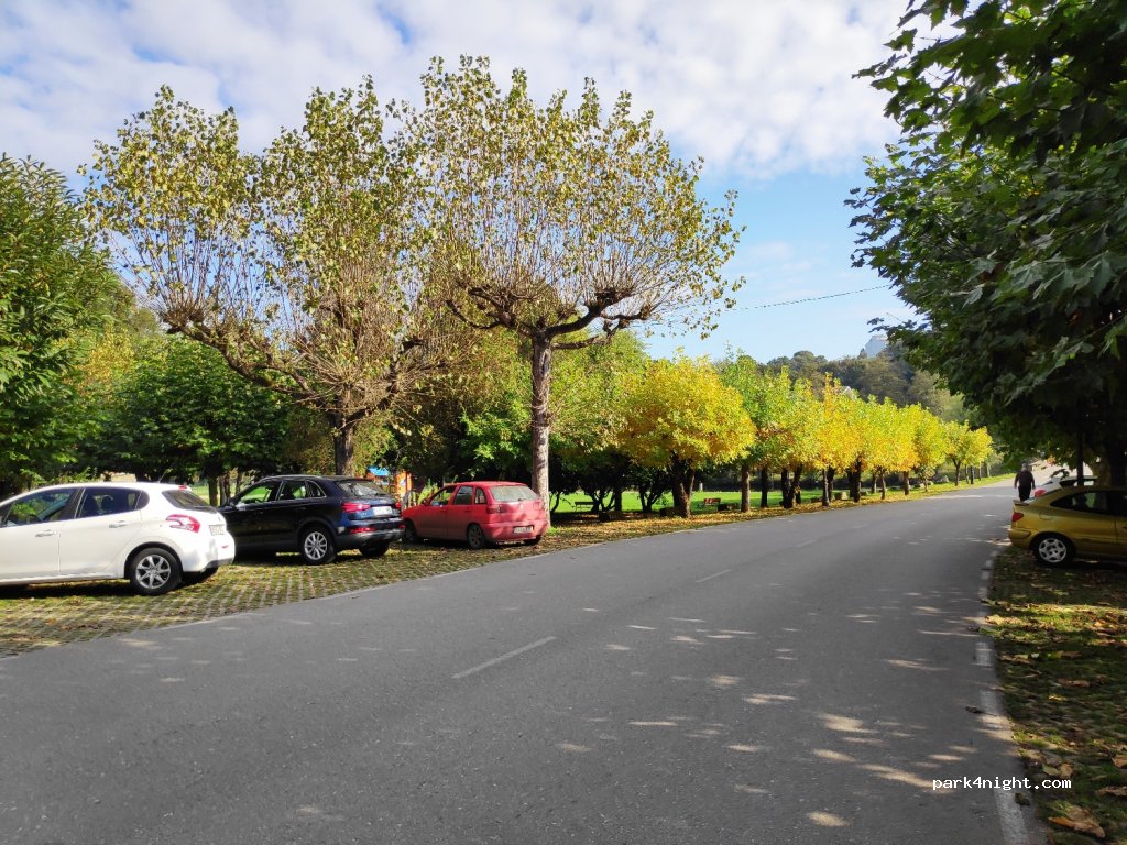 (27820) Vilalba - Estrada Praia Fluvial — foto 3