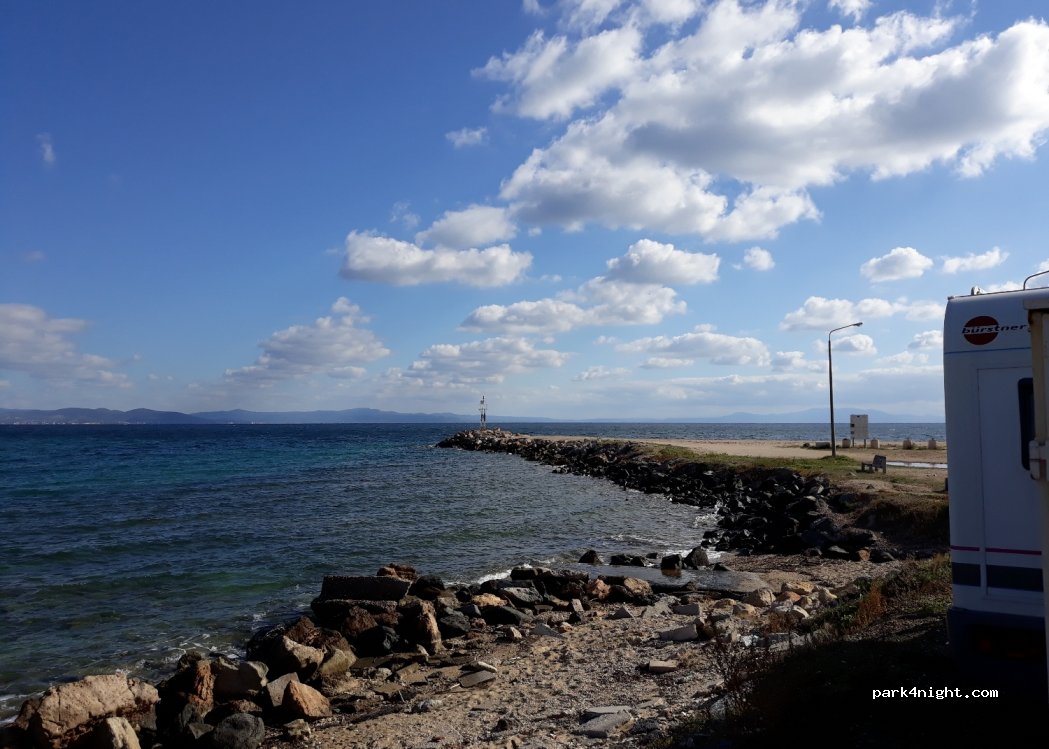 (632 00) Nea Potidea - Unnamed Road — foto 3
