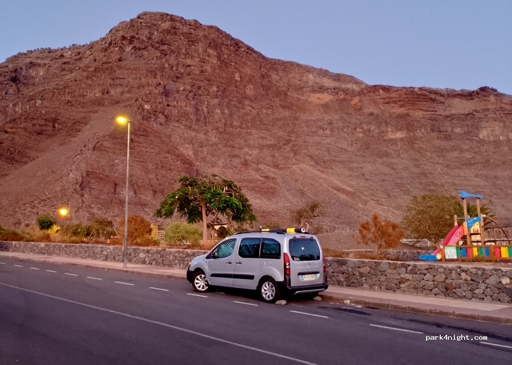 Aparcamiento para autocaravanas Valle Gran Rey — foto 2