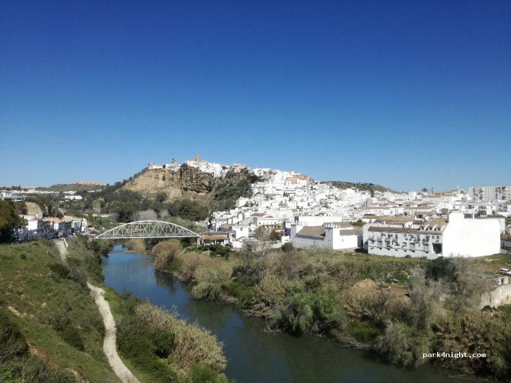 (11630) Arcos de la Frontera - 10-22 Calle Salida del Puente — foto