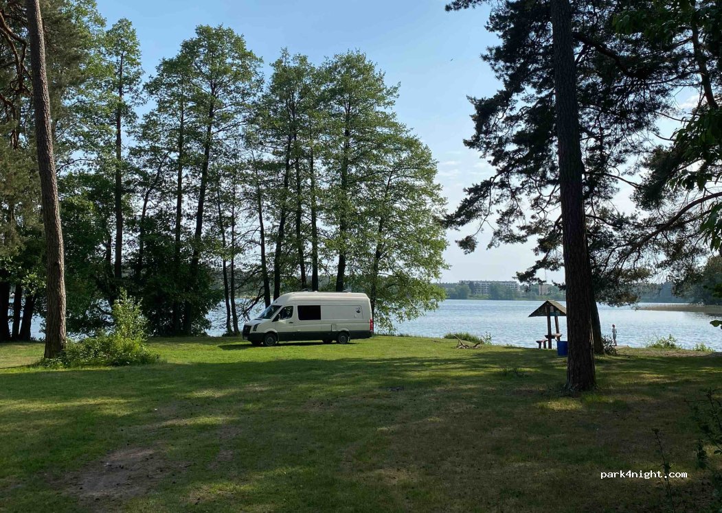 (16-300) Nowinka - Unnamed Road — foto