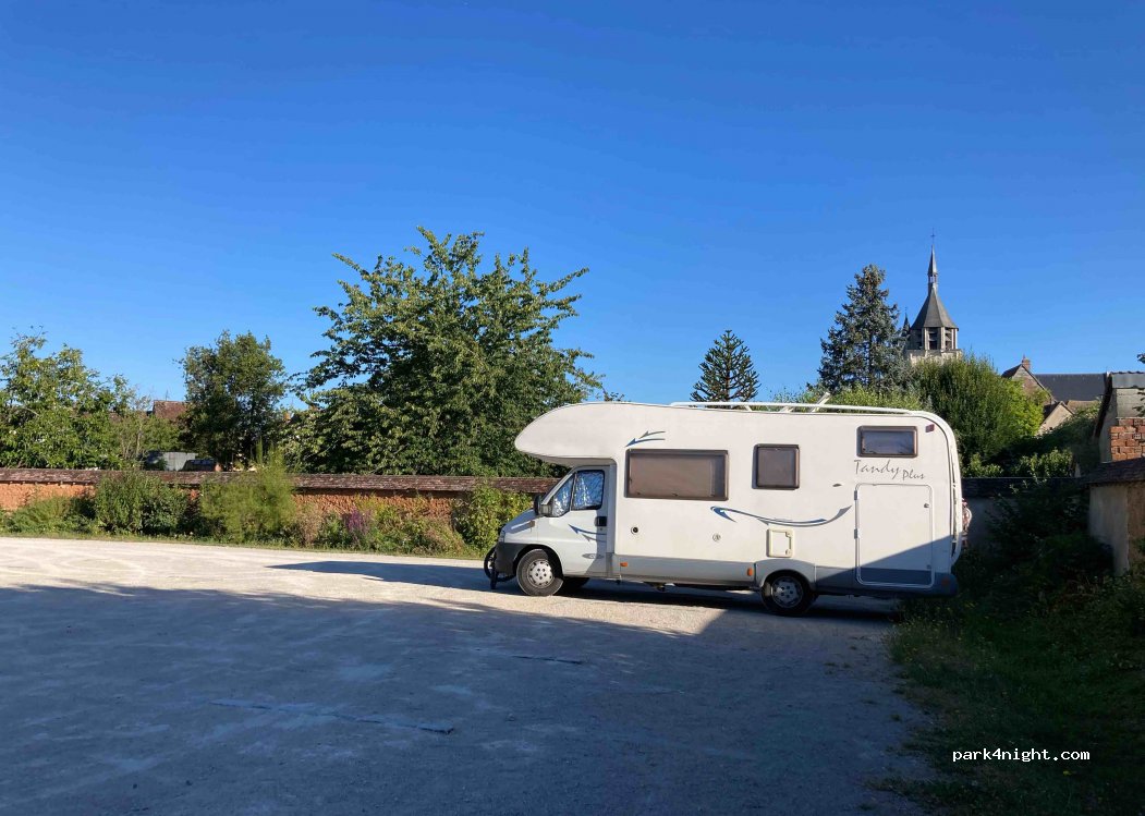 (28120) Illiers-Combray - Promenade de la fontaine — foto 2
