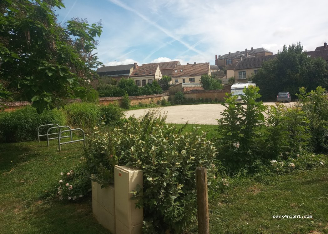 (28120) Illiers-Combray - Promenade de la fontaine — foto 3
