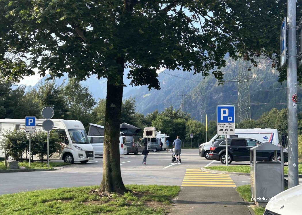 (6467) Erstfeld - Spanneggstrasse — foto