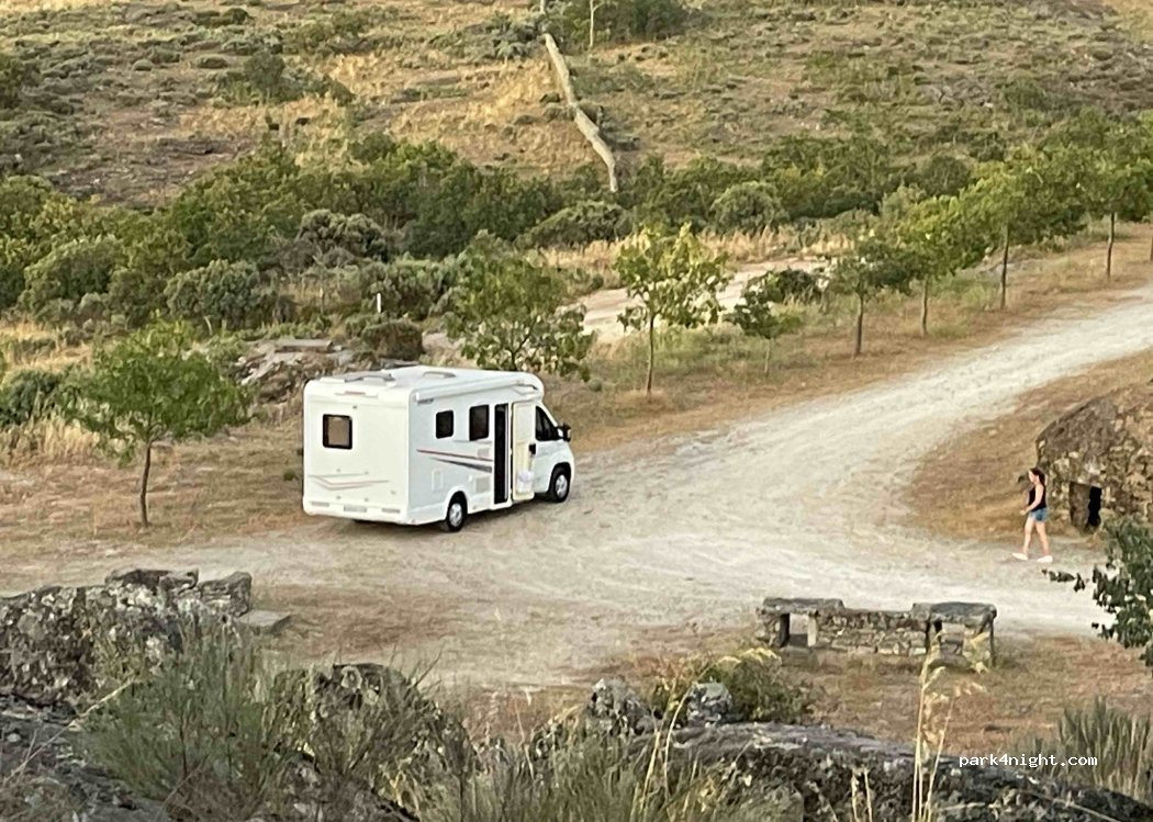 (37253) Aldeadávila de la Ribera - Unnamed Road — foto 3