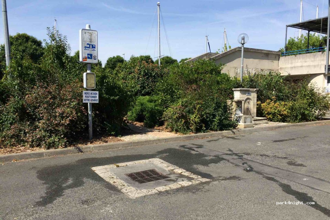 (17300) Rochefort - Rue de la Vieille Forme — foto