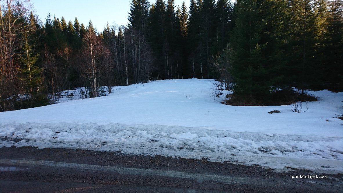 (815 96) Tierp - Unnamed Road — foto