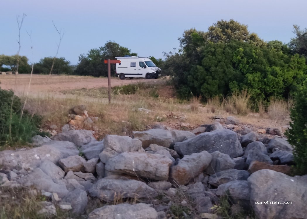 () Sao Bras de Alportel - unamed road — foto 4