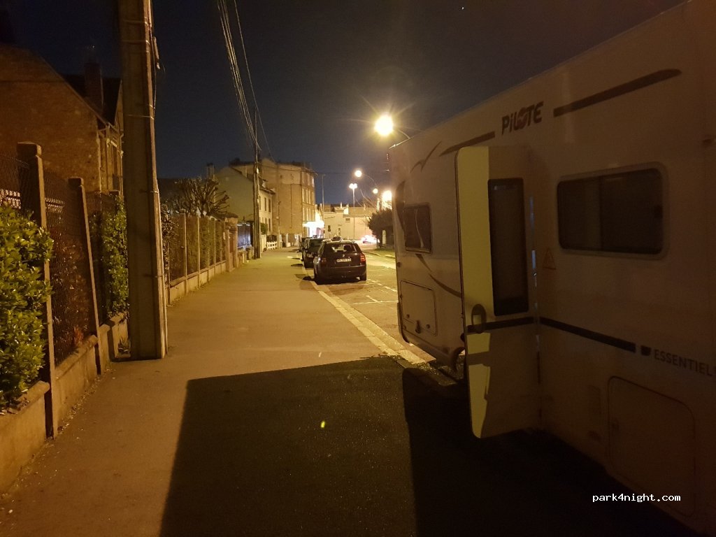 (78130) Les Mureaux - 7 Avenue Félix Faure — foto 2