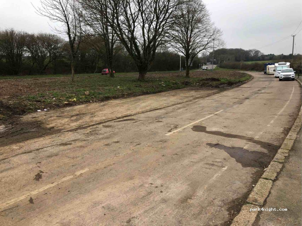 (HP14) Stokenchurch - Wycombe Road — foto 2