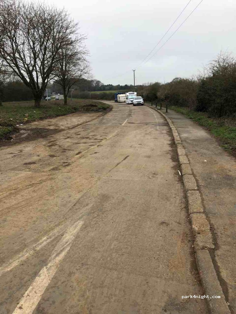 (HP14) Stokenchurch - Wycombe Road — foto 3