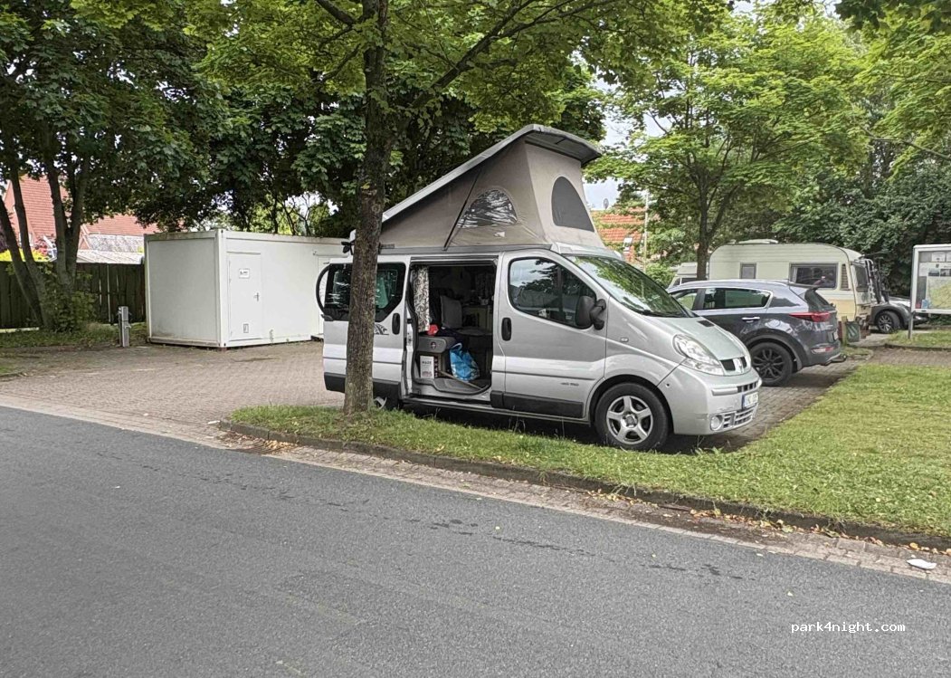 Wohnmobilparkplatz Osten — foto 4