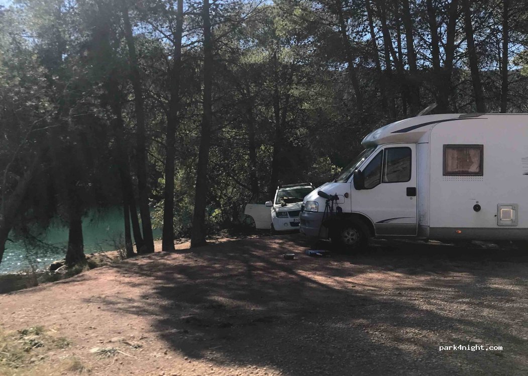 (46199) Cortes de Pallás - Unnamed Road — foto 4