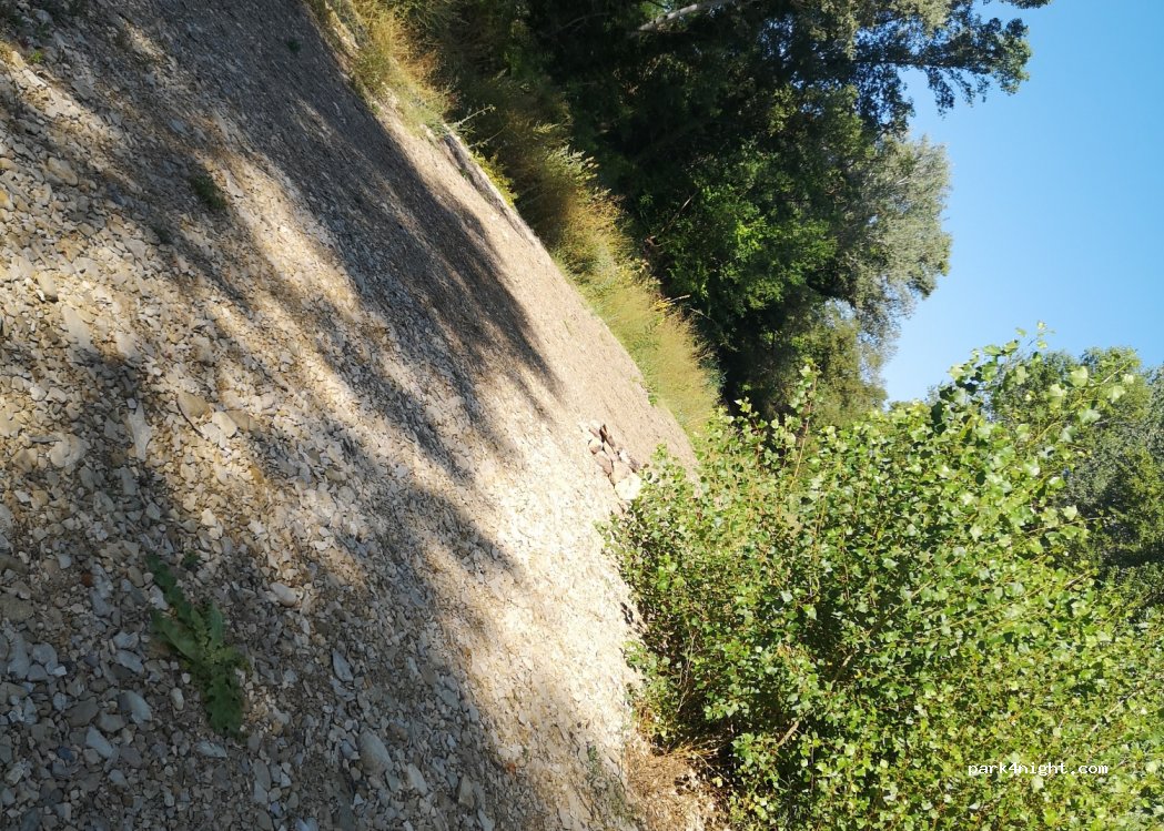(84750) Saint-Martin-de-Castillon - D900 — foto 3